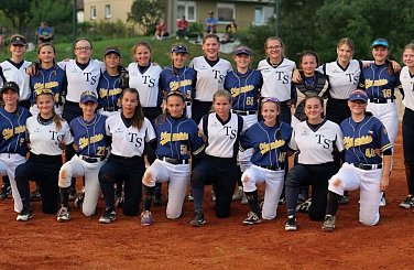 Kadetky  vítězí a postupují na MČR