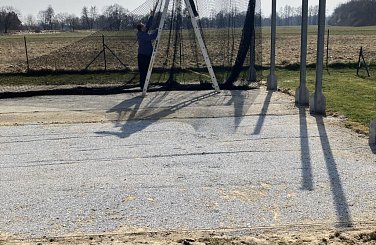 První den jarní brigády se vydařil. Díky!