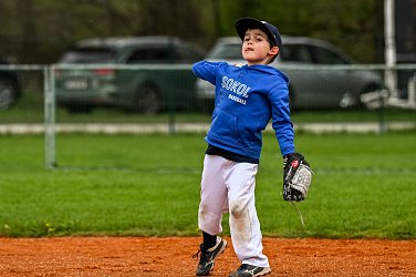 NEDĚLNÍ BASEBALLOVÝ MARATON KATEGORIE U7!