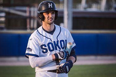 Extraliga stoprocentní, mládež bojovala.