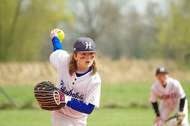Vítězný vstup do ligy žákyň pro Sokol Hluboká