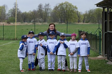Malí Sokolíci poprvé doma