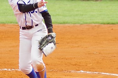 Vítězný vstup do ligy žákyň pro Sokol Hluboká