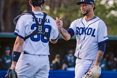 Extraliga stoprocentní, mládež bojovala.