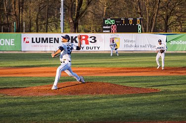 Extraliga stoprocentní, mládež bojovala.